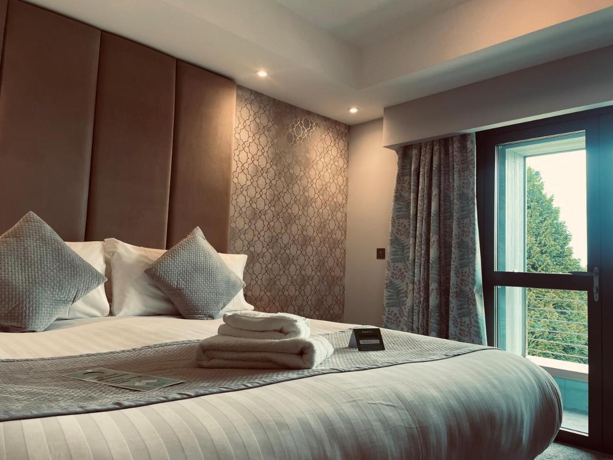 Boston West Hotel Экстерьер фото